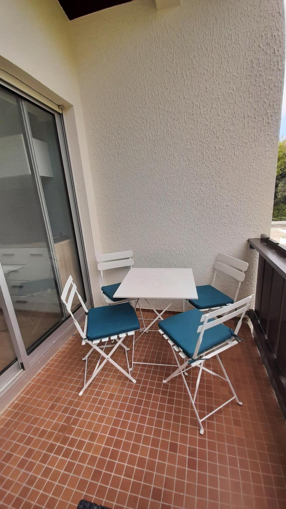 Le Petit Bois Flotte 250 M Avec Parking Et Balcon Appartement Saint-Georges-de-Didonne